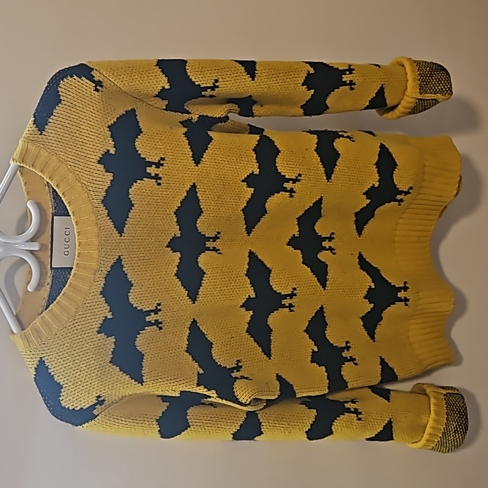 Gucci knitt yellow sweater